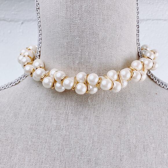 Vintage 1960s Wedding Necklace Faux Pearl Cluster Gold Tone Mid Century Jewelry - Picture 8 of 14
